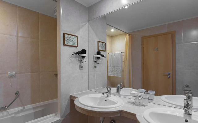 Grand Victoria Hotel