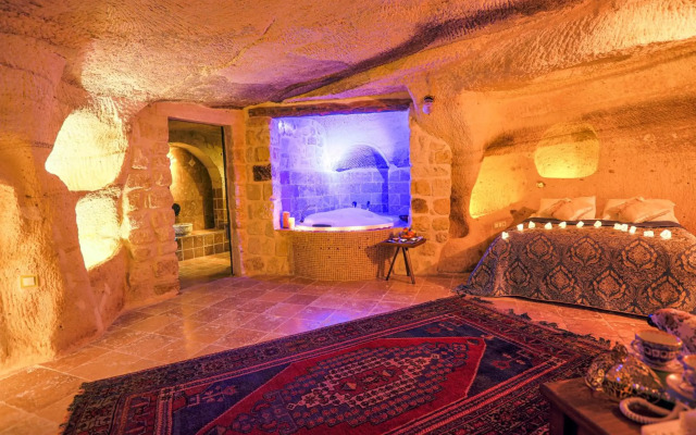 Sinasos Palace Cave Hotel