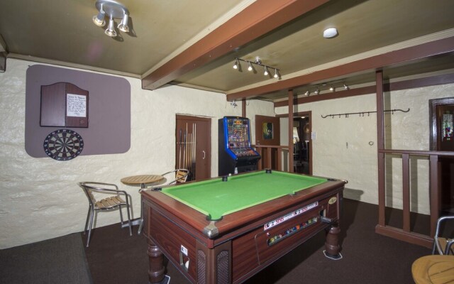 The Horseshoe Inn
