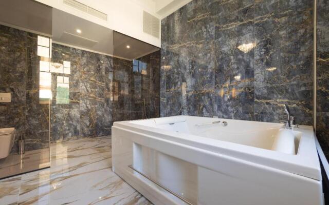 Modern Luxury Hotel