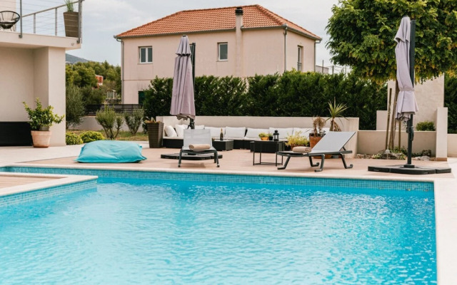 Villa Felicity B4