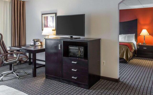 Clarion Hotel & Suites BWI Airport North