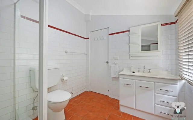 Kozyguru | Surry Hills | Classic Terraced House