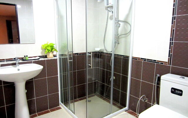 Life Grand Hotel