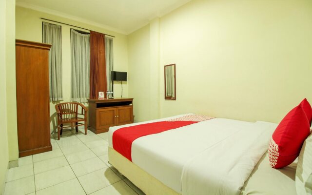 Hotel Astria Graha