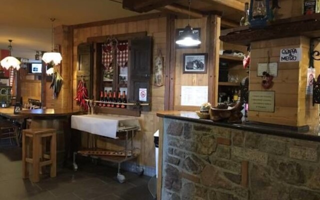 Albergo Ristorante Dosso Alto