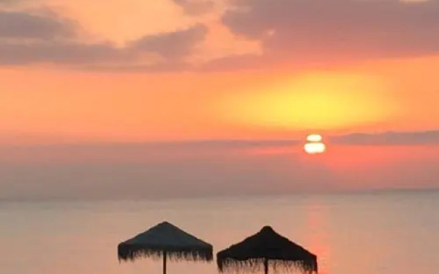 Loft on Marbella Promenade - Skol