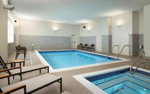 Courtyard By Marriott Nanaimo