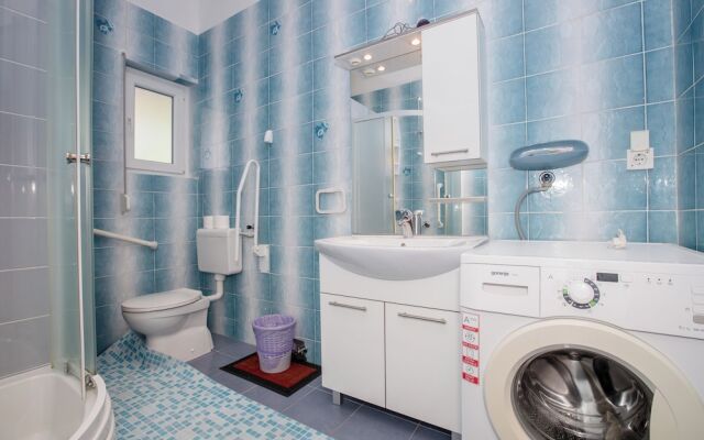 Rab Oasis Retreat - 3 Bedroom Apartment