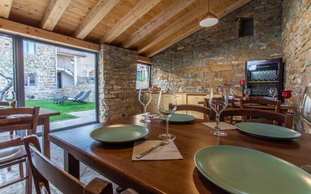 Nice Home in Skofije With 7 Bedrooms, Private Swimming Pool and Outdoor Swimming Pool
