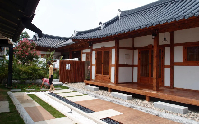 Sarangroo