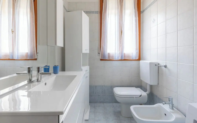 Bologna Modern Apartment by Wonderful Italy