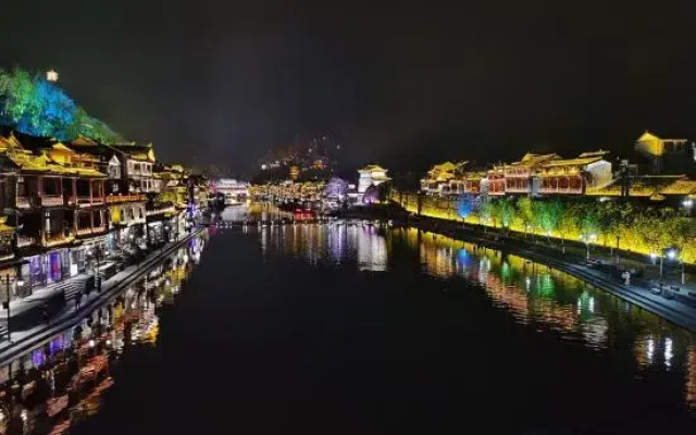 Jiangbei Linjiang Boutique Inn