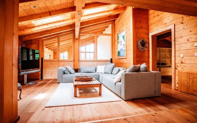 Hideway Chalet Gamsgluck With Pool and Sauna