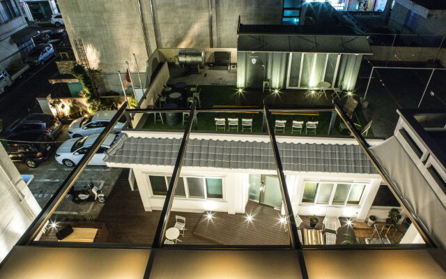 MIDO Hostel
