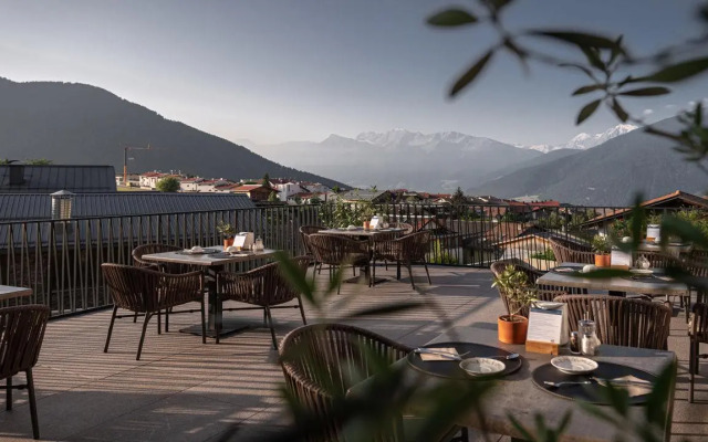 Maraias - Luxury Suites & Apartments