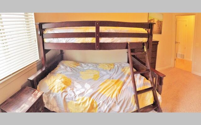 Downtown Luxury Condo at Citifront