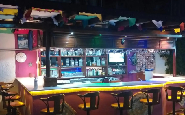 Paradise Apart Hotel