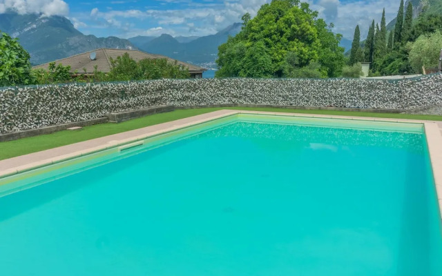 Magic Lake View in Lierna