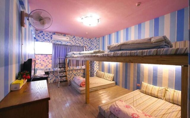 Taichung Fengjia Fully