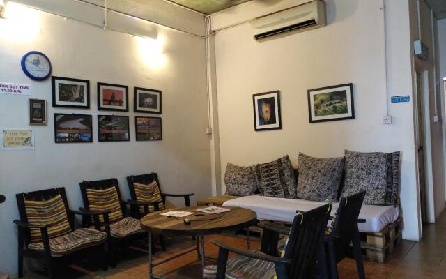 Borneo Backpackers