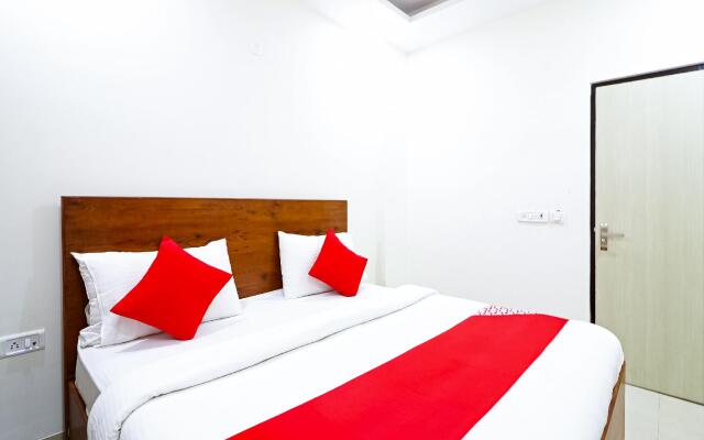 Admiral Suites by OYO Rooms