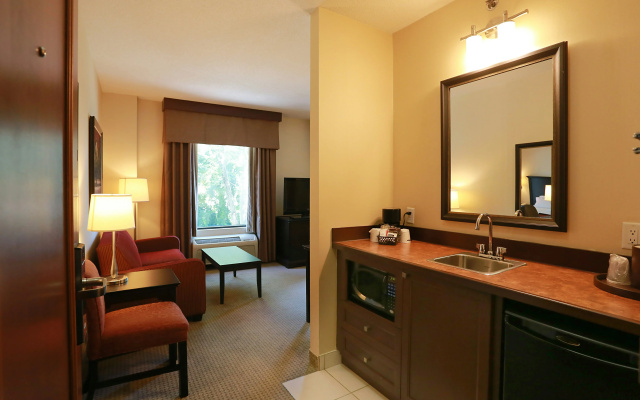 Hampton Inn & Suites by Hilton Laval