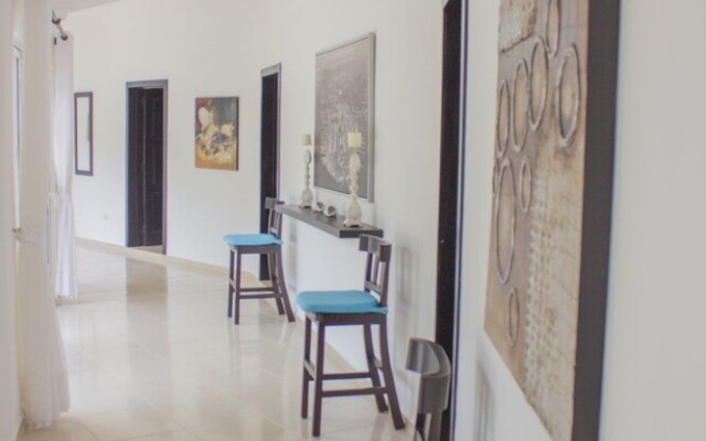 Specially Design 6 Bedroom Villa With King Beds