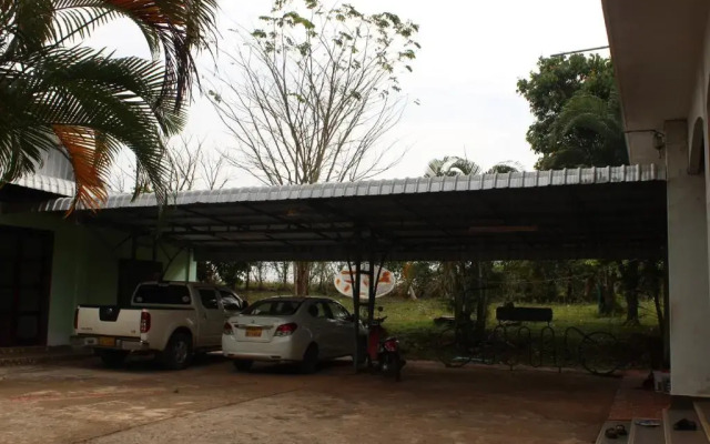 Theo Khame Hotel