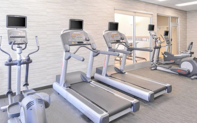 Courtyard by Marriott Columbus Grove City