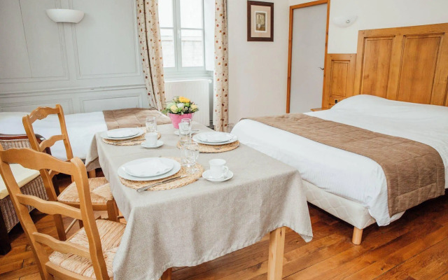 Appart Hôtel Charles Sander