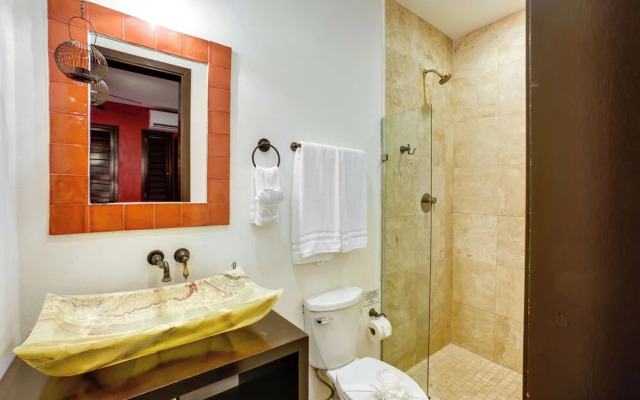 Oceanfront Isla Mujeres Estate w/ Infinity Pool!