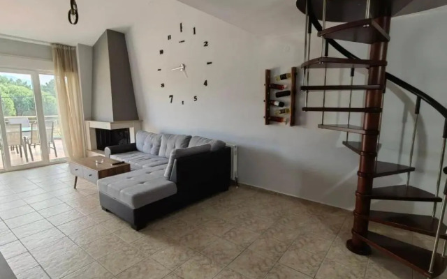 Dimitra Boutique Apartments 2