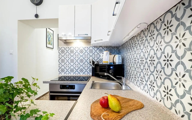 Gogol Studio Apartment