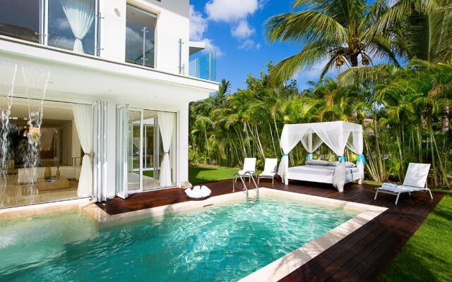 Luxury Villa Waterfall - Pool & BBQ
