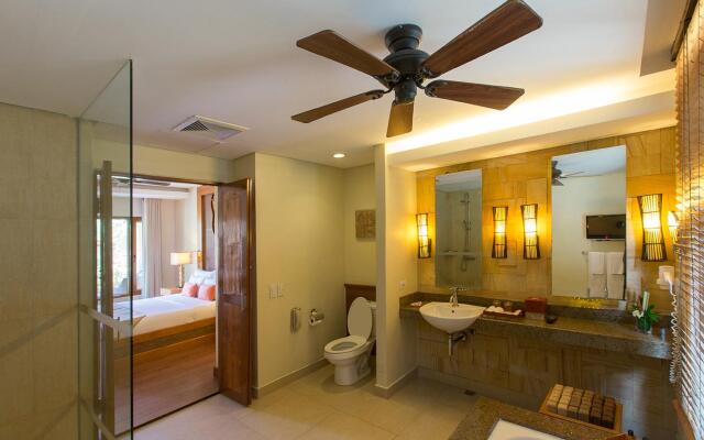Crimson Resort and Spa Mactan