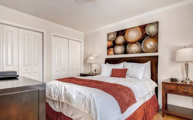 Global Luxury Suites at the Riverway