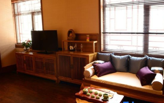 Jiafu Binshe Hotel
