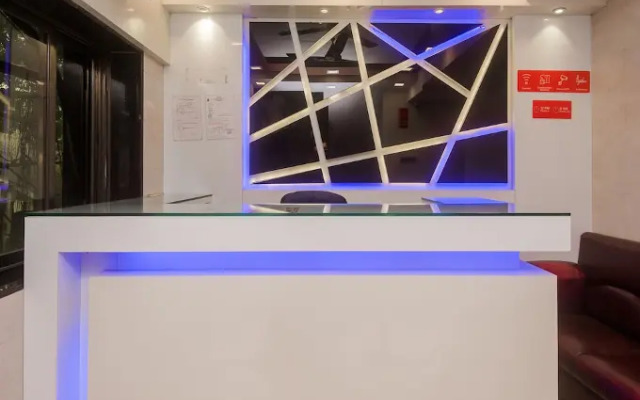 Hotel Plaza by OYO