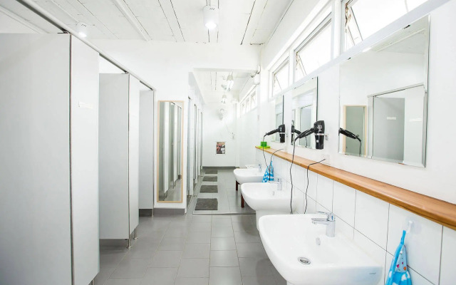 Cubic Bangkok Hostel