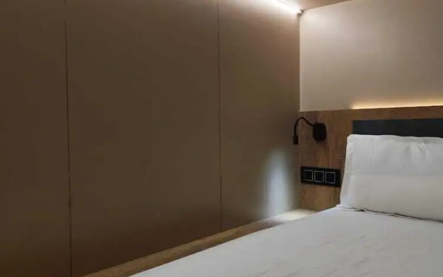 C2 Pods