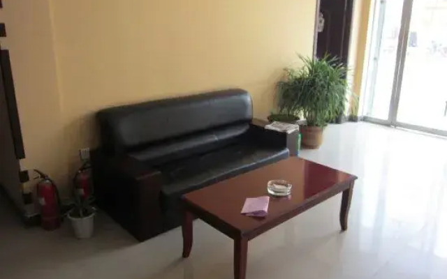 Dongcheng Home Express Hotel (Suzhou East Railway Station)