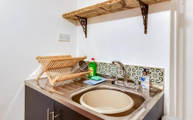 The Summertown Studio 1 Bedroom Kitchenette