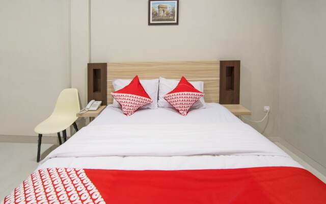 Stay At H by OYO Rooms