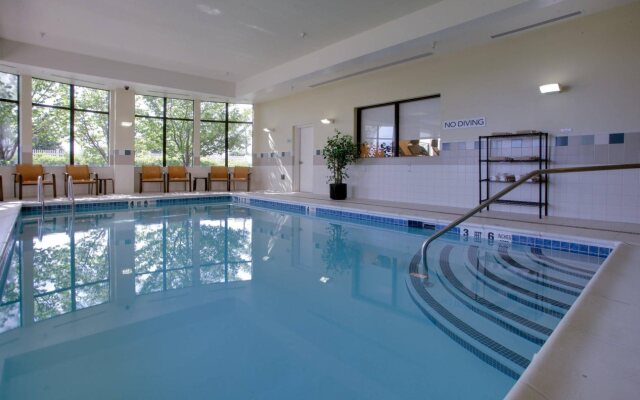 Courtyard by Marriott Republic Aprt Long Island/Farmingdale