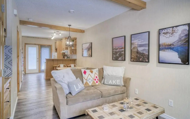 5 Mins to Banff - Cozy Townhome 2BR&2BATH - Banff Pass Included