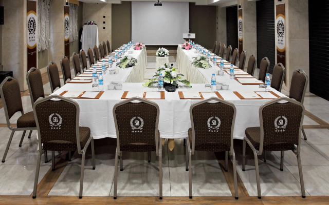 Selcuk Hotel Sems-i Tebrizi