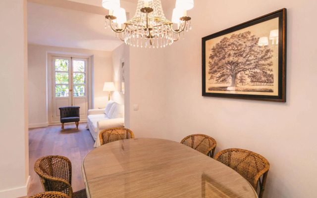 PYR Select Plaza Santa Ana