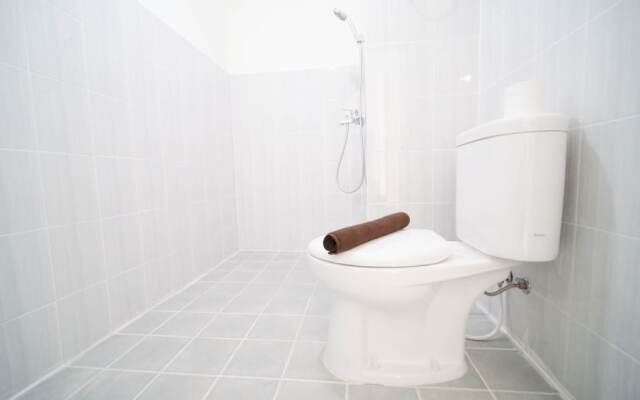 Best Choice And Tidy 2Br At Puncak Dharmahusada Apartment