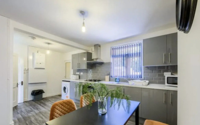 Exquisite Newfield'S 3 Bedroom House W/ Garden